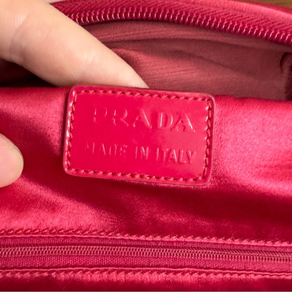 Prada Logo Pouch Cosmetics Red Nylon Leather Roll Out Authentic - Picture 9 of 15